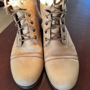 Steve Madden Troopa Boots